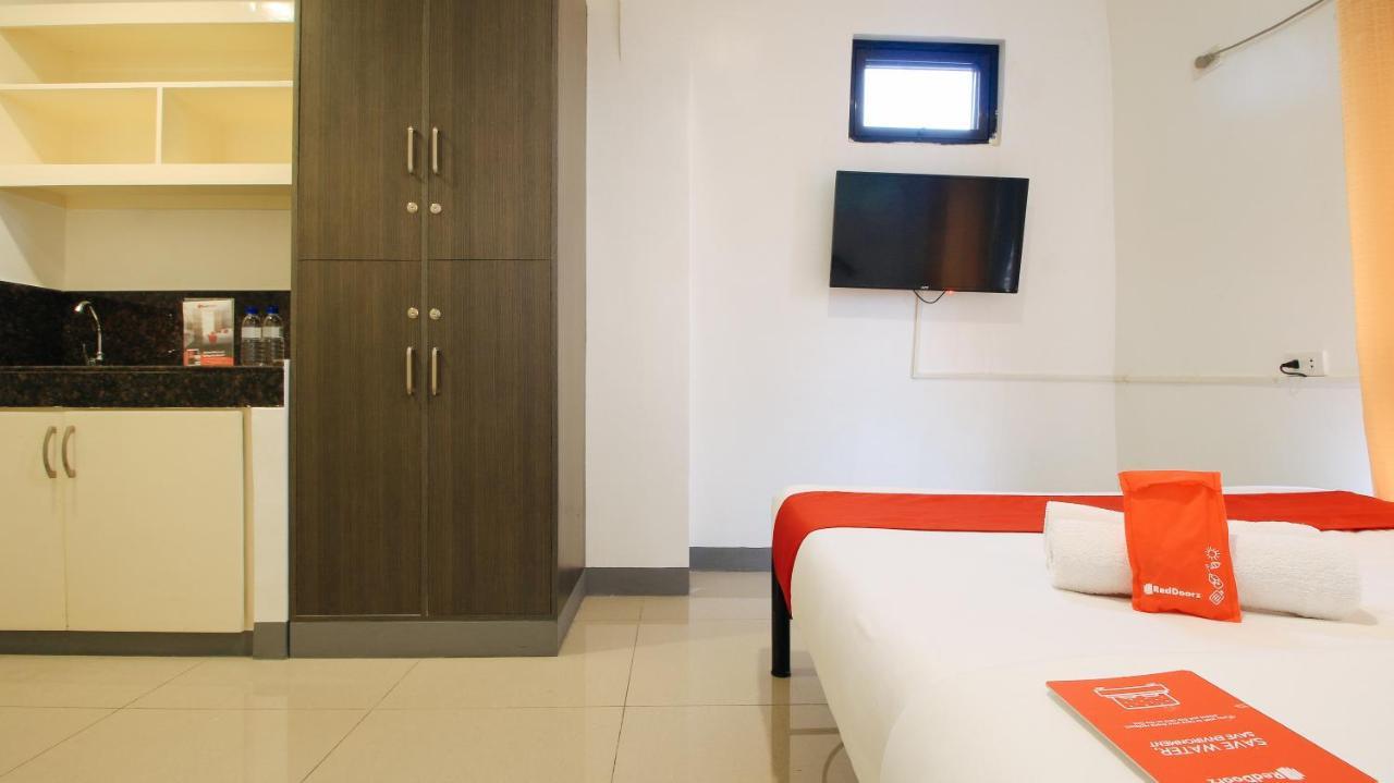 Reddoorz Plus @ Jardin Suites Guadalupe Nuevo Mandaluyong Exterior foto